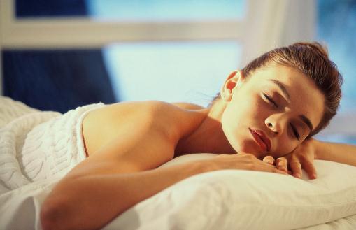 哪种睡姿最有益女人身体健康？