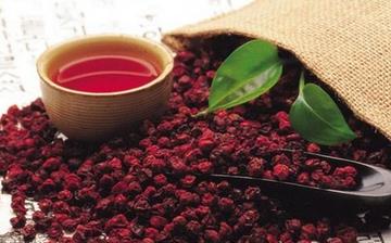 【五味子】五味子的功效与作用_五味子的副作用_五味子的药用价值和用法