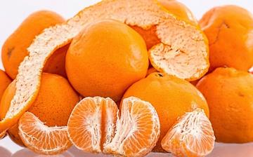 【橘子/桔子】橘子的功效与作用_吃橘子上火吗_橘子皮泡水喝的好处