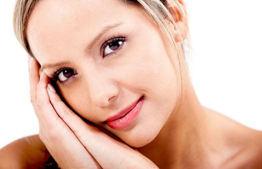 女人在这些时间护肤最有效