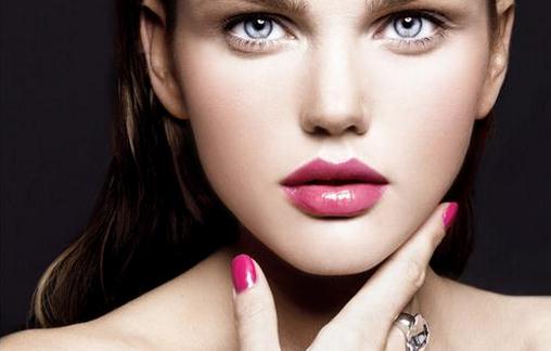 教你如何去除不同颜色的痘印