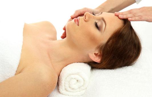 脸部长痘与运势有关？