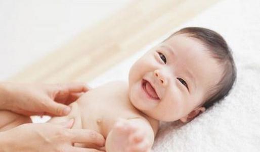 宝宝发烧父母别紧张！