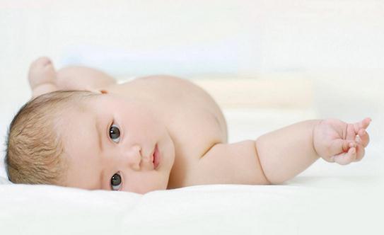 宝宝春季肌肤问题多 该如何护理？