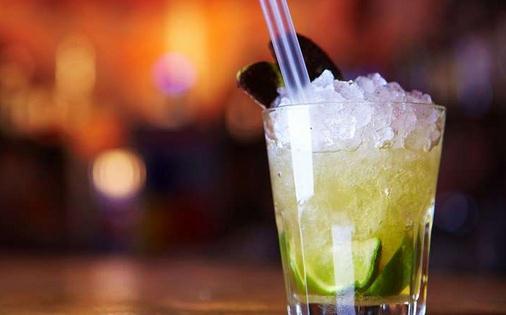 这样喝饮料给你好肤质