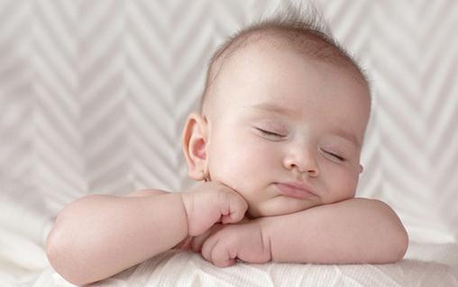 婴儿急性咽喉炎如何治疗？