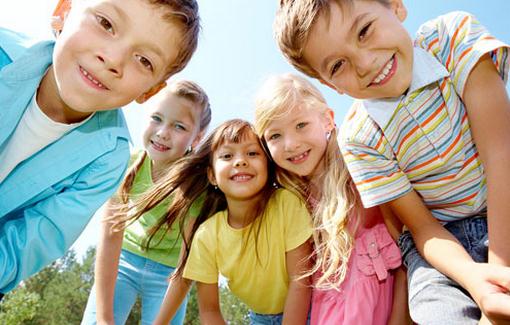 为啥孩子新换的门牙特别大?