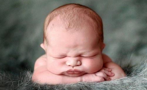 一岁的宝宝暴力咋办？