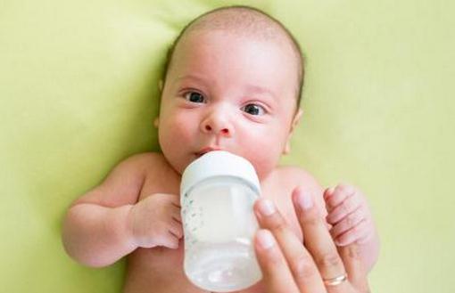 如何给婴儿奶瓶消毒？