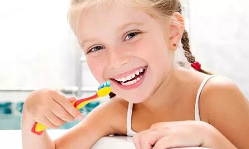 儿童生长痛的原因与解决办法