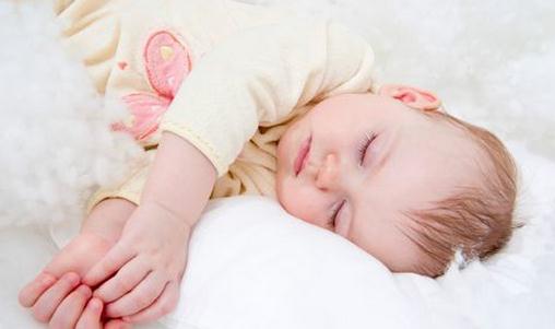 新生宝宝的这些异常症状别担心!