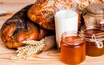 【蜂蜜牛奶】蜂蜜牛奶的营养价值_蜂蜜牛奶的功效和作用_什么牌子的蜂蜜牛奶好 【蜂蜜牛奶】蜂蜜牛奶的营养价值_蜂蜜牛奶的功效和作用_什么牌子的蜂蜜牛奶好