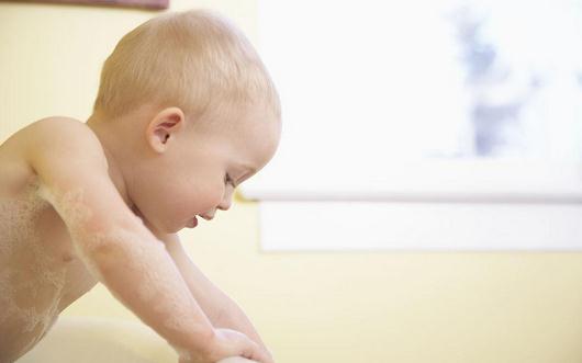 为什么孤独症患儿不敢直视他人？