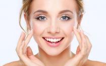 脸部瑜伽帮你轻松瘦脸