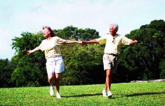 冬季锻炼时老年人需要注意什么?