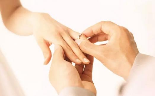 爱情是如何走进“坟墓”的?