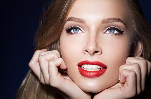 热毛巾敷脸也能够瘦脸？