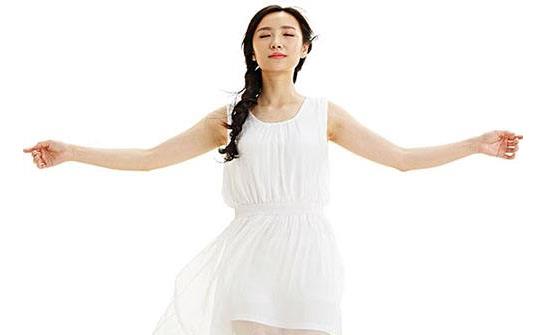 20天瘦手臂攻略帮你甩掉拜拜肉