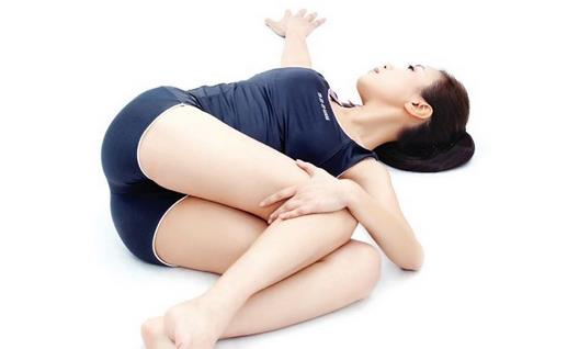 久坐白领肚子易长肥 如何才能预防？