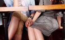 这些行为的潜台词是：出轨！