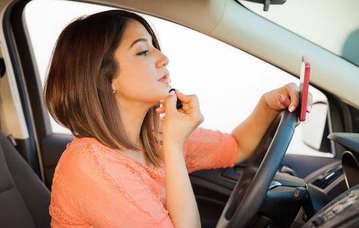 开车的时候要如何保护自己的健康