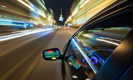 开车时不能做哪些事情