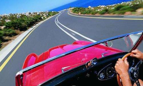 开车时突遇刹车失灵怎么办