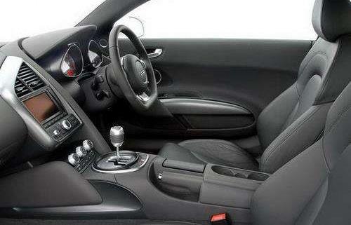 如何减少车内霉菌污染?