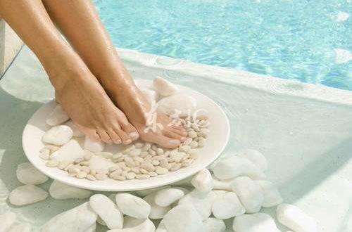 用啥泡脚比较补肾呢