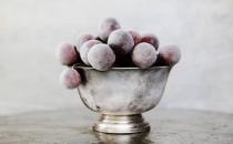 冷冻葡萄如何做冰镇饮料