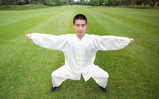 膝盖痛能练太极拳吗 需要注意什么