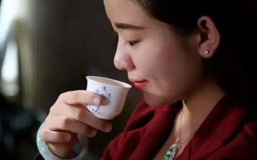 经期喝茶好吗 月经期不能喝茶的三大理由