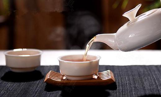 喝什么茶丰胸 3款有助丰胸茶