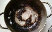 食物糊锅怎么办 如何防止电饭锅糊锅