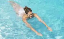 夏季如何预防阴道炎 警惕泳池里泡出的阴道炎