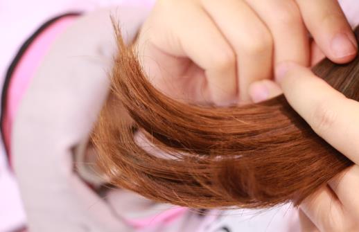 头发分叉的护理小窍门
