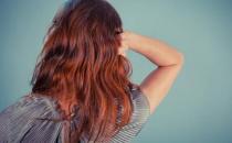 头发出油厉害应该怎么办