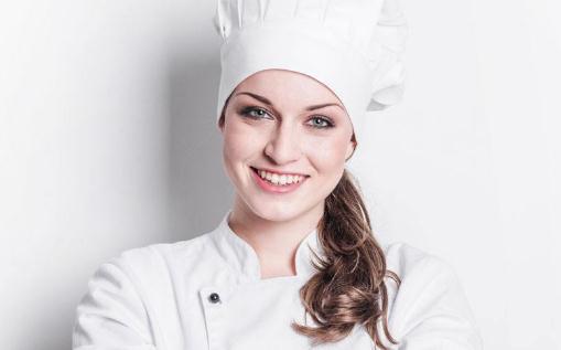 手术是治疗子宫肌瘤的主要方法 子宫肌瘤手术后吃什么好？