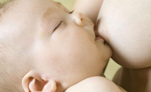 哺乳时乳头疼痛怎么办 4种方法可缓解疼痛