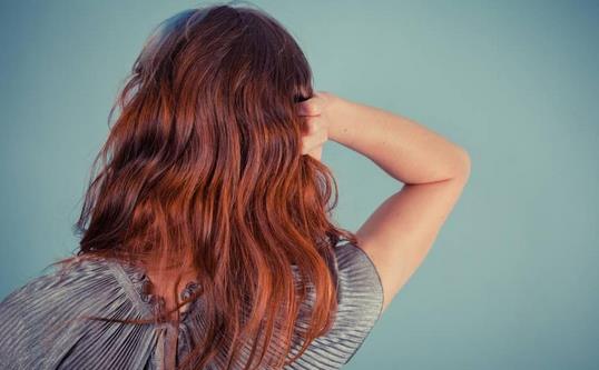 头发干枯毛躁该怎么办