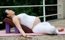 ​怀孕也要坚持运动 孕妇练习瑜伽的好处