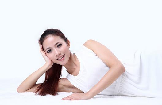 这些不良生活习惯太伤乳房！