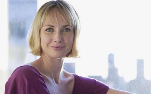 哪些因素诱发卵巢的早衰 看看你的卵巢是否健康