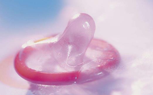 揭秘安全套的错误使用方法！