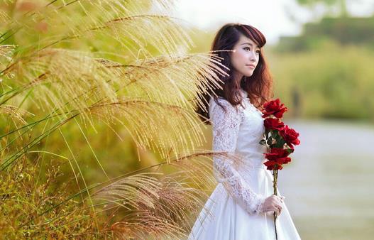 脸上总是长青春痘该怎么办