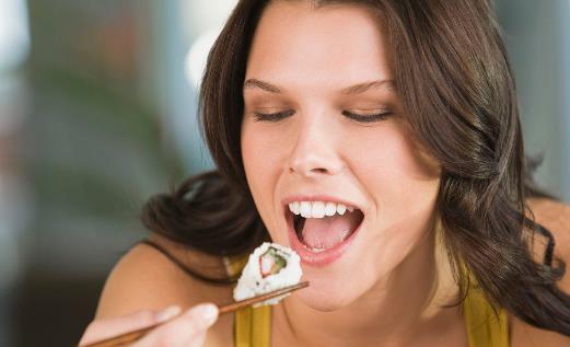 饮食习惯差易导致月经失调！