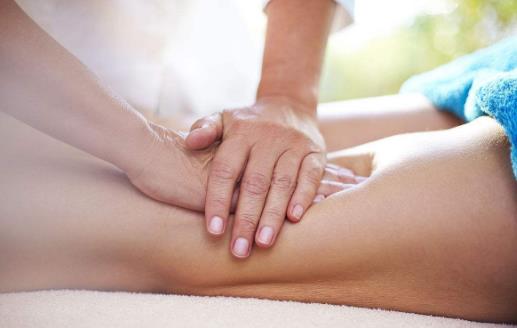 穴位按摩还能滋养双唇?