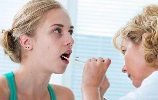 嗓子疼不能吃什么 15种食物伤害你的喉咙