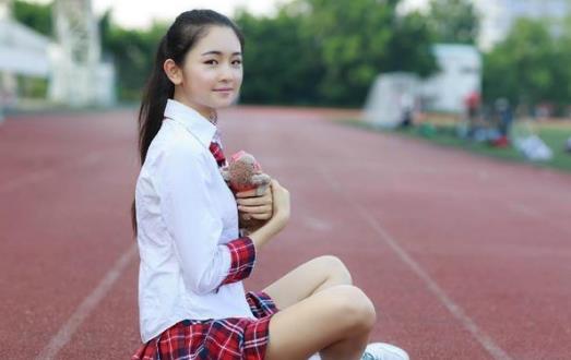 学会排毒祛痘变女神!