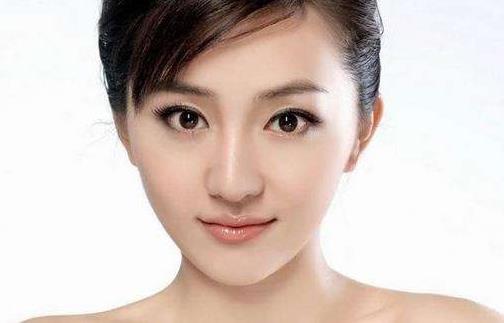 如何消除烦人的痘印